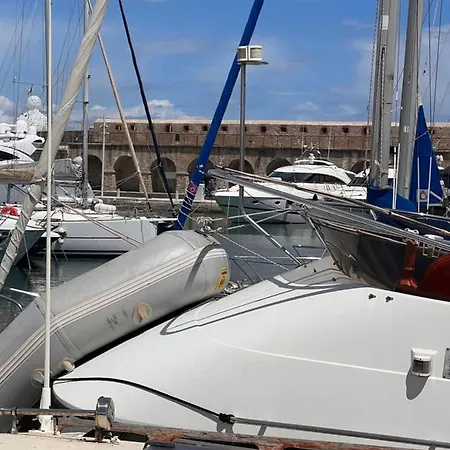 Location Botel